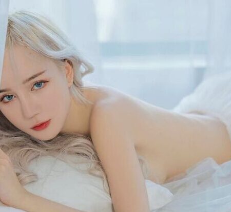 Phan Hoàng Thiên Thy – Hot girl Streamer nude đẹp như tranh vẽ