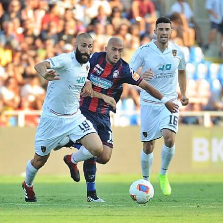 Nhận định kèo Cosenza vs Crotone, 23h30 ngày 25/9