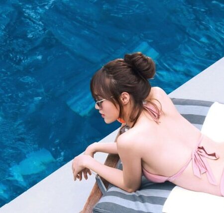 Ninh Dương Lan Ngọc diện bikini khoe body thon gọn với vòng eo 54