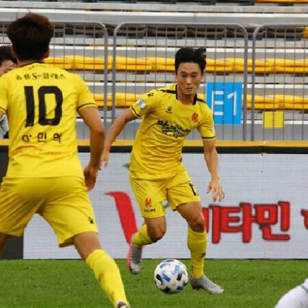 Phân tích kèo hiệp 1 Gwangju FC vs Jeonbuk Motors, 14h30 ngày 21/9