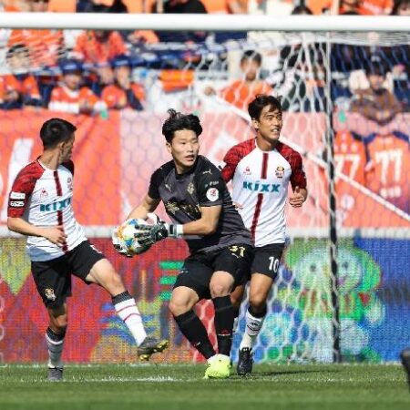 Soi kèo phạt góc Pohang Steelers vs Ulsan Hyundai, 17h00 ngày 20/9