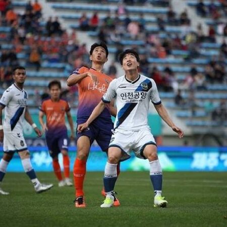 Soi kèo phạt góc Suwon Bluewings vs Gangwon, 12h00 ngày 21/9