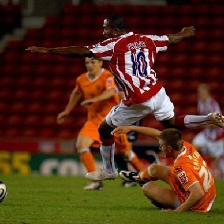 Nhận định kèo Blackpool vs Stoke City, 2h45 ngày 4/11