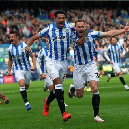 Nhận định kèo Huddersfield vs Blackpool, 22h00 ngày 26/12