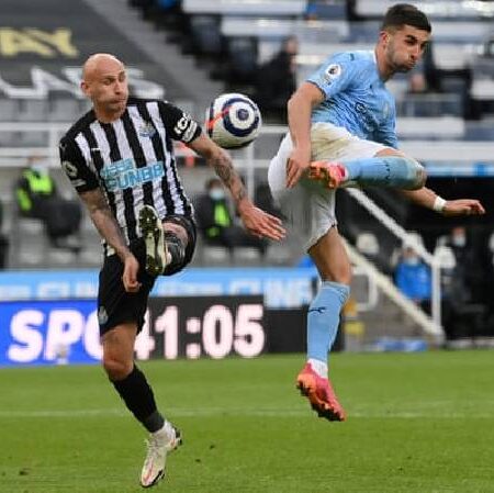 Soi kèo phạt góc Newcastle vs Man City, 21h15 ngày 19/12