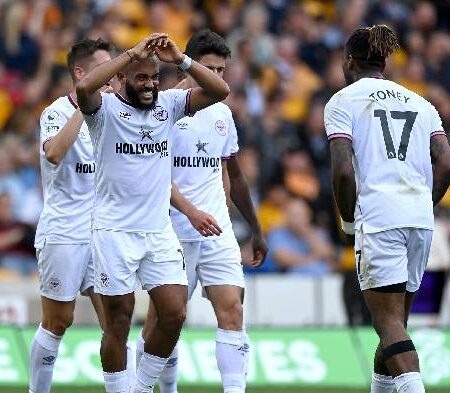 Soi kèo phạt góc Brentford vs Wolves, 22h00 ngày 22/1