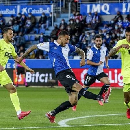 Phân tích kèo hiệp 1 Elche vs Alaves, 20h00 ngày 5/2