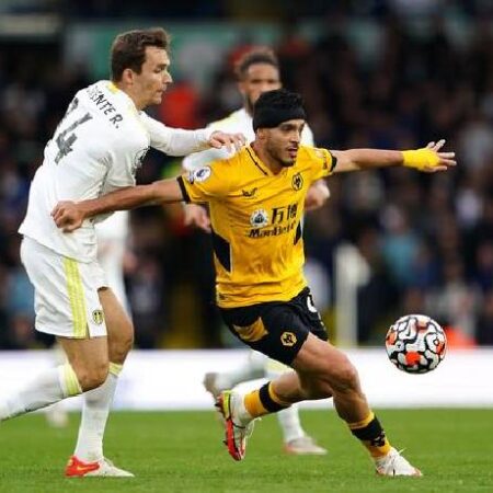 Soi bảng dự đoán tỷ số chính xác Wolves vs Leeds, 3h ngày 19/3