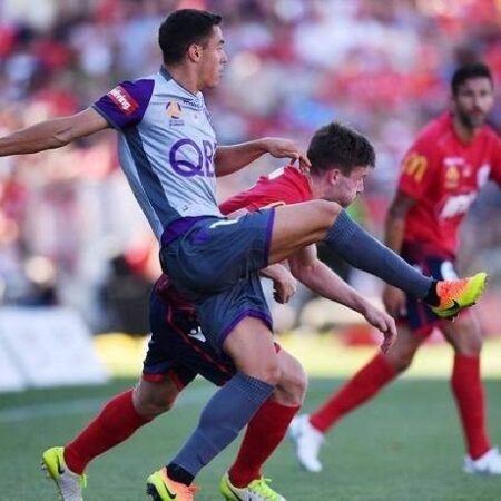 Soi kèo hiệp 1 Adelaide vs Perth Glory, 14h05 ngày 24/4