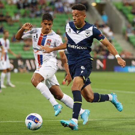 Soi kèo phạt góc Newcastle Jets vs Melbourne Victory, 16h45 ngày 16/4