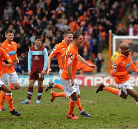 Kèo xiên thơm nhất hôm nay 20/8: Burnley vs Blackpool