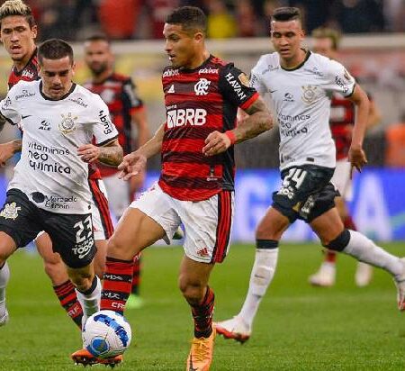 Soi kèo phạt góc Flamengo vs Corinthians, 7h30 ngày 10/8