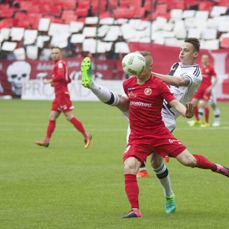 Soi kèo tài xỉu Widzew vs Legia hôm nay, 1h30 ngày 13/8