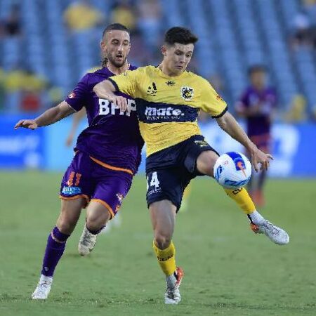 Soi kèo phạt góc Central Coast vs Perth Glory, 13h00 ngày 23/10