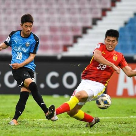 Soi kèo phạt góc Chengdu Rongcheng vs Guangzhou FC, 18h ngày 1/12