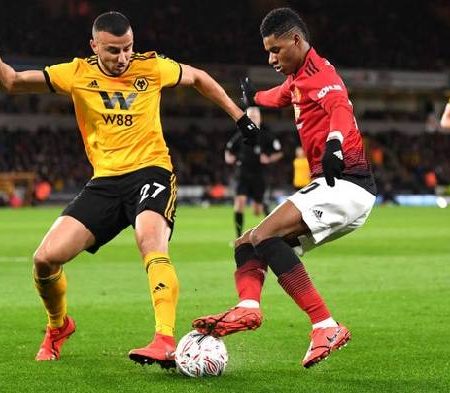 Dự đoán, soi kèo thẻ vàng Wolves vs MU, 19h30 ngày 31/12