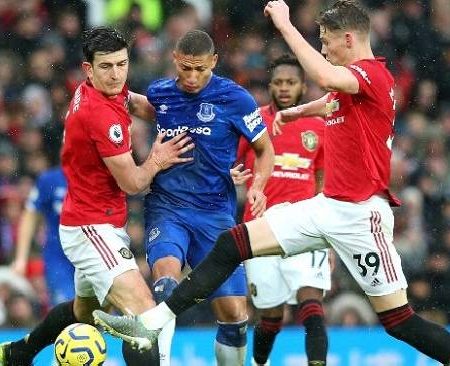 Soi kèo phạt góc MU vs Everton, 3h ngày 7/1