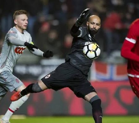 Kèo xiên thơm nhất hôm nay 22/1: Antwerp vs Standard Liege