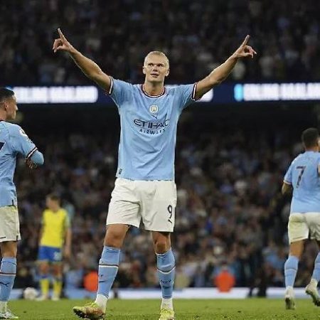 Soi kèo đội ghi bàn trước/ sau MU vs Man City, 19h30 ngày 14/1