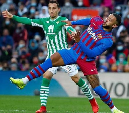 Soi kèo phạt góc Betis vs Barcelona, 3h ngày 2/2