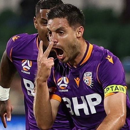 Soi kèo phạt góc Perth Glory vs Melbourne Victory, 18h30 ngày 21/1